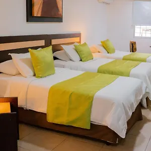 3* Hotel Hotel Mc Suites - Confort Cerca Del Aeropuerto